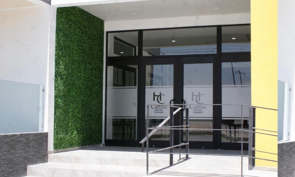 Hotel Capital Frontera モンクローバ エクステリア 写真