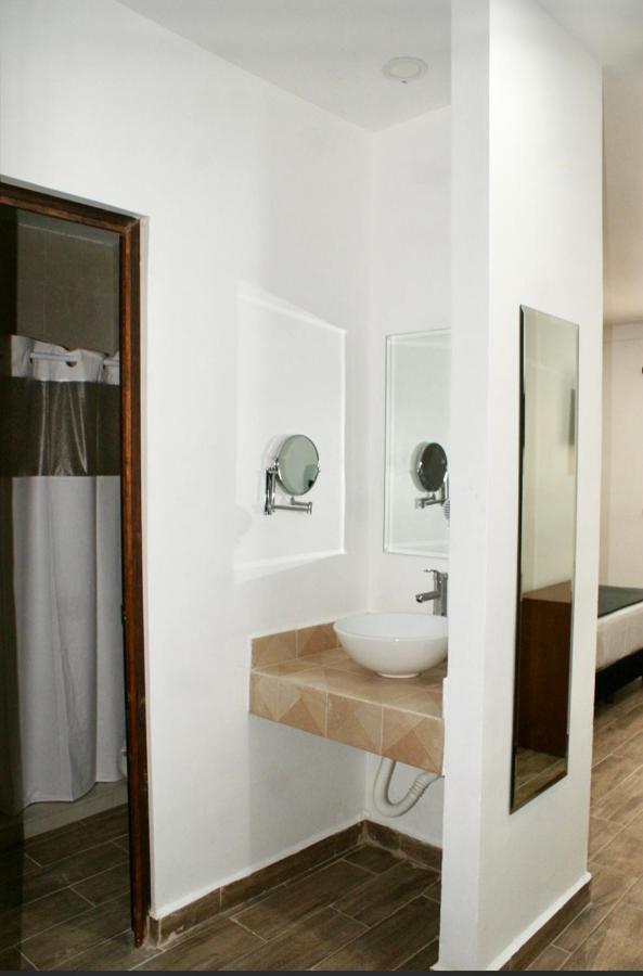 Hotel Capital Frontera モンクローバ エクステリア 写真